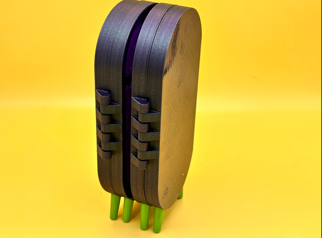 Travel Size Organizer 2.2 — 3D printed by Moon Studio 3D